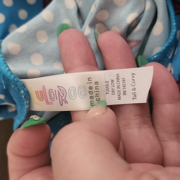 New Lularoe stars and polka dot leggings - Picture 3 of 3